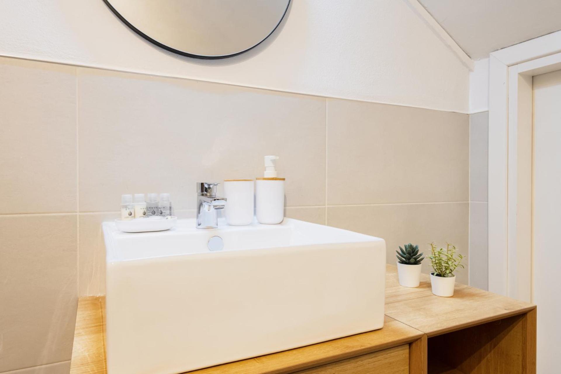 Apartament Easylife - Oasi Di Stile In Sant'Ambrogio Mediolan Zewnętrze zdjęcie